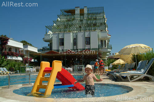 Lemon Beach Hotel 4